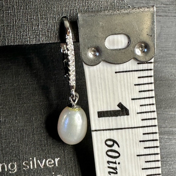 Silver Treasures sterling silver cubic zirconia stimulated pearl drop earrings - Picture 4 of 9